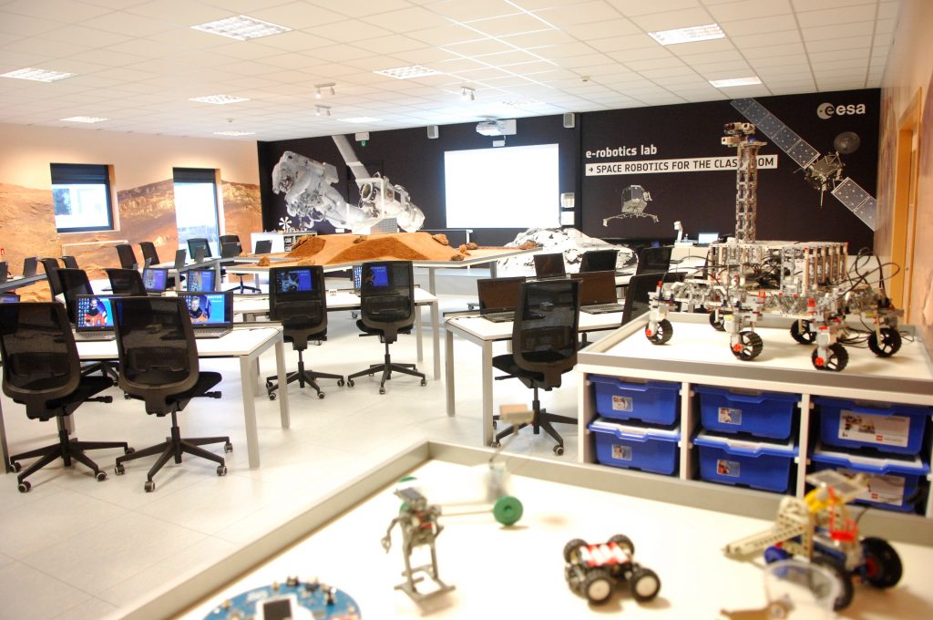 e-robotics lab